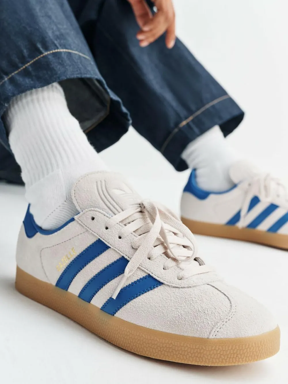 Clearance adidas originals Gazelle Trainers Brown