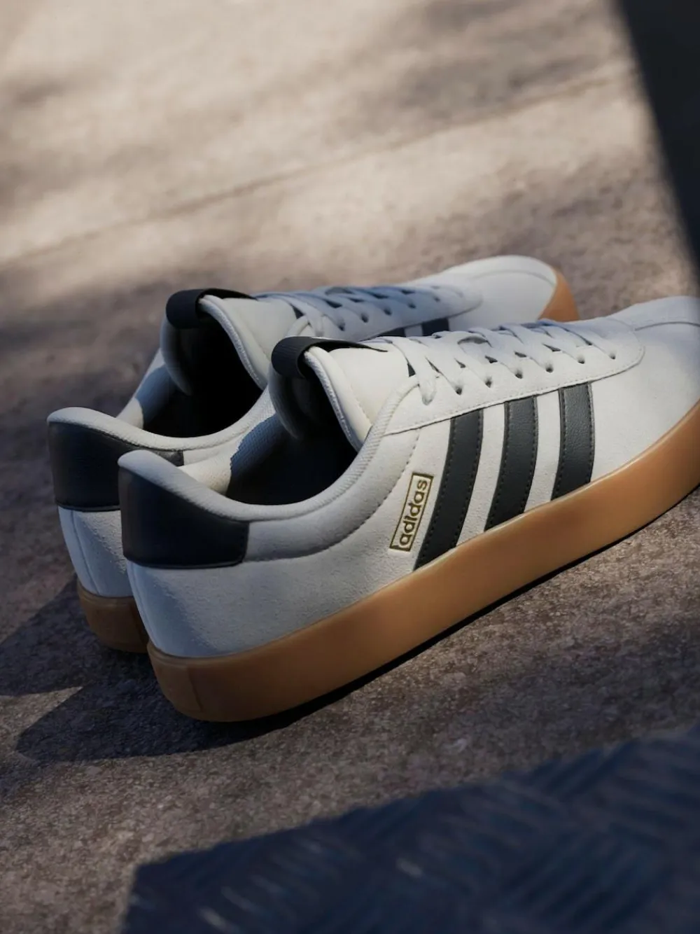 adidas Sand VL Court Trainers^ Sneakers