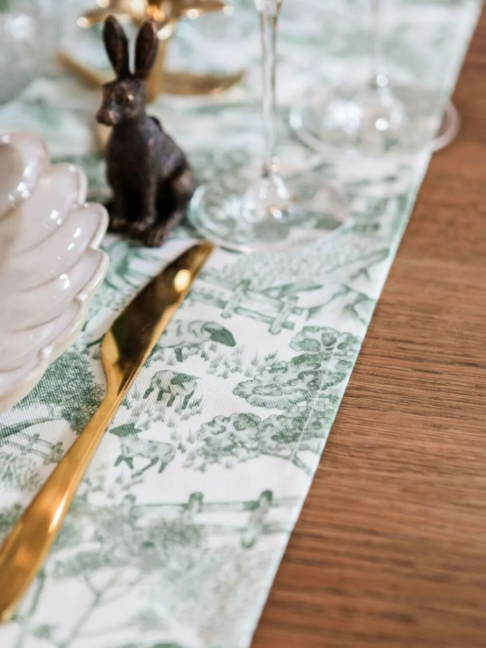 Avalon Home Green Lake District Toile Table Runner^ Table Linen, Placemats & Coasters