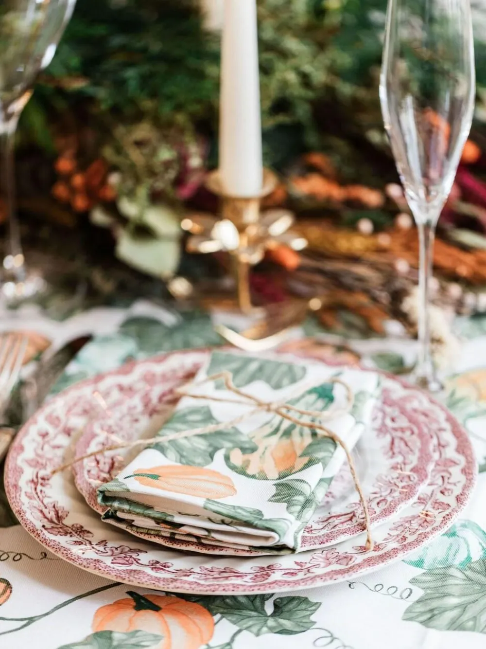 Avalon Home Set of 2 Green Fallen Gourds Napkins^ Table Linen, Placemats & Coasters