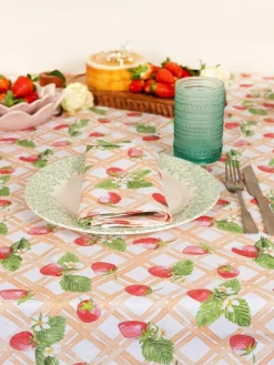 Hot Avalon Home Set of 2 Pink Strawberry Picnic Napkins