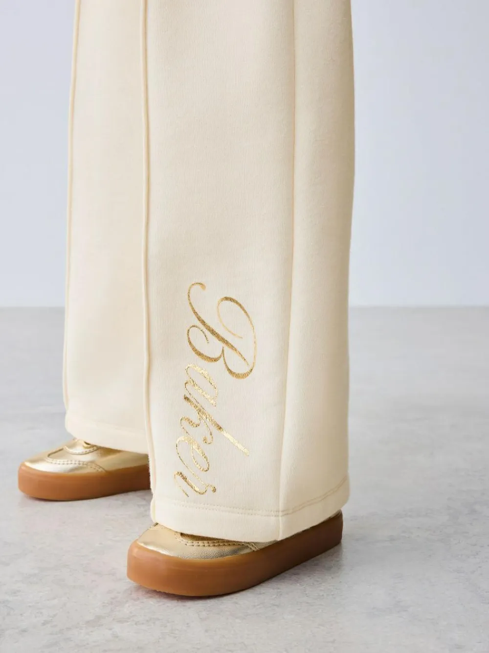 Hot Baker by Ted Baker 2 Piece Cream Sweat & Pintuck Wide Leg Jogger Set