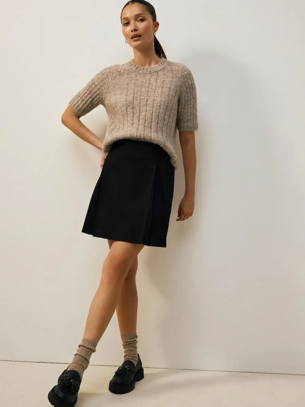 Outlet Next Black Mini Pleated Skirt