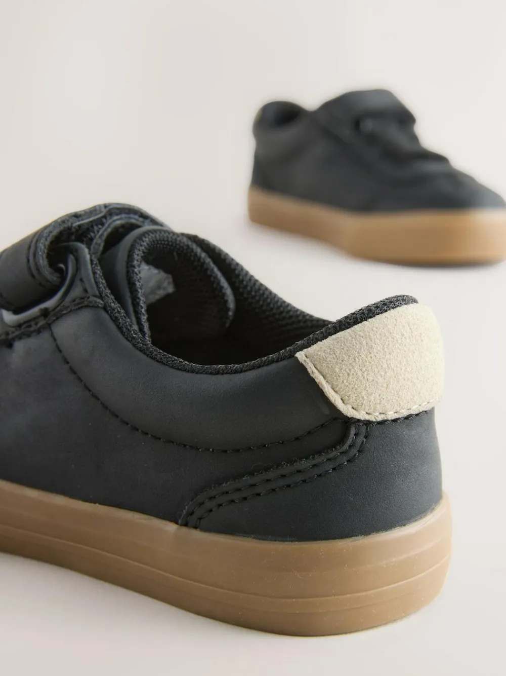 Next Black Standard Fit (F) Touch Fastening Elastic Lace Trainers^BOY Sneakers|Sneakers