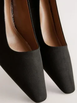 Next Standard/Wide Fit Standard Chisel Toe Block Courts^Women Wide Fit & Extra Wide Fit|Heels