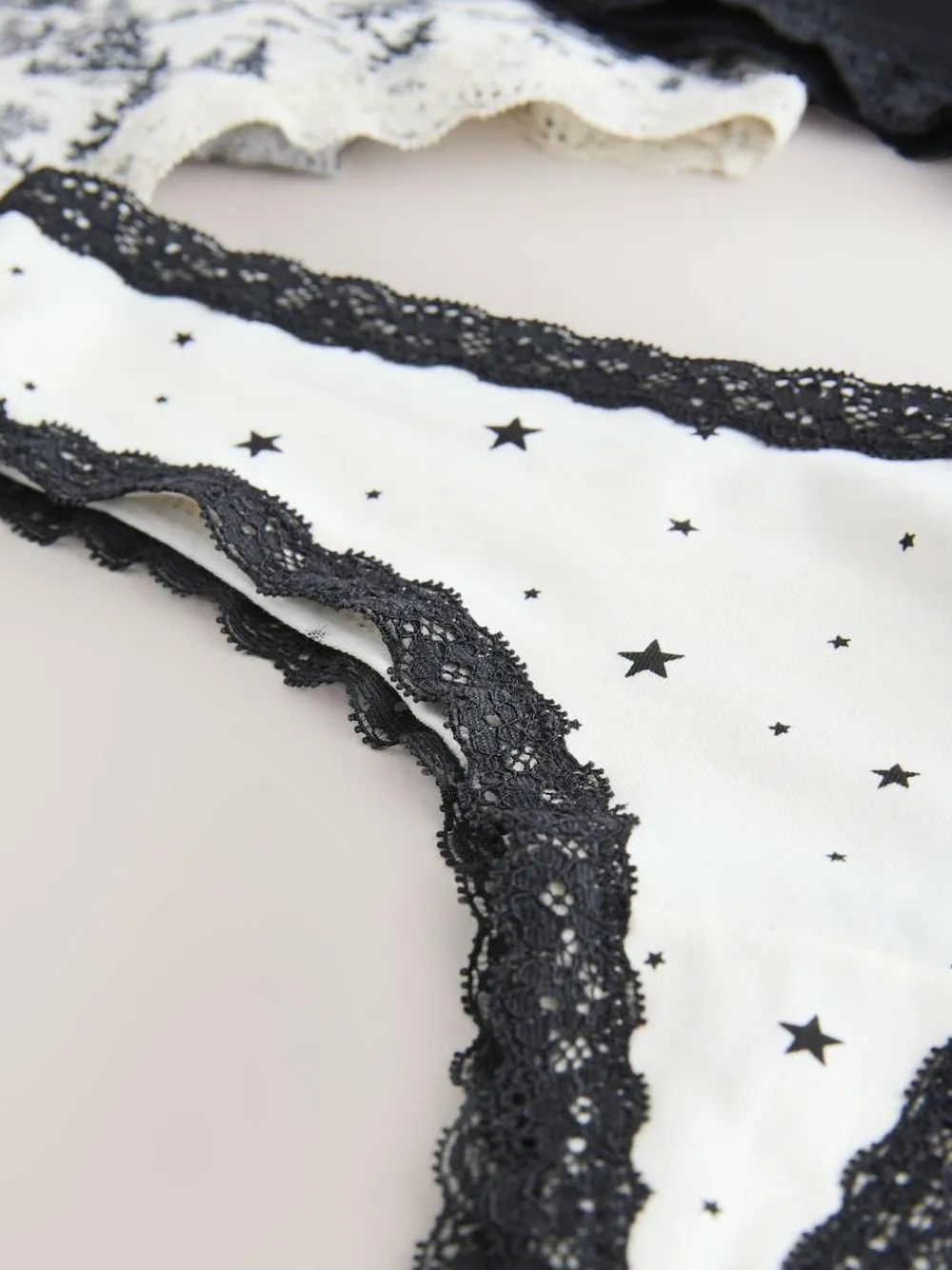 Next Black/Cream Thong Cotton Lace Knickers 4 Pack^Women All Lingerie|Panties