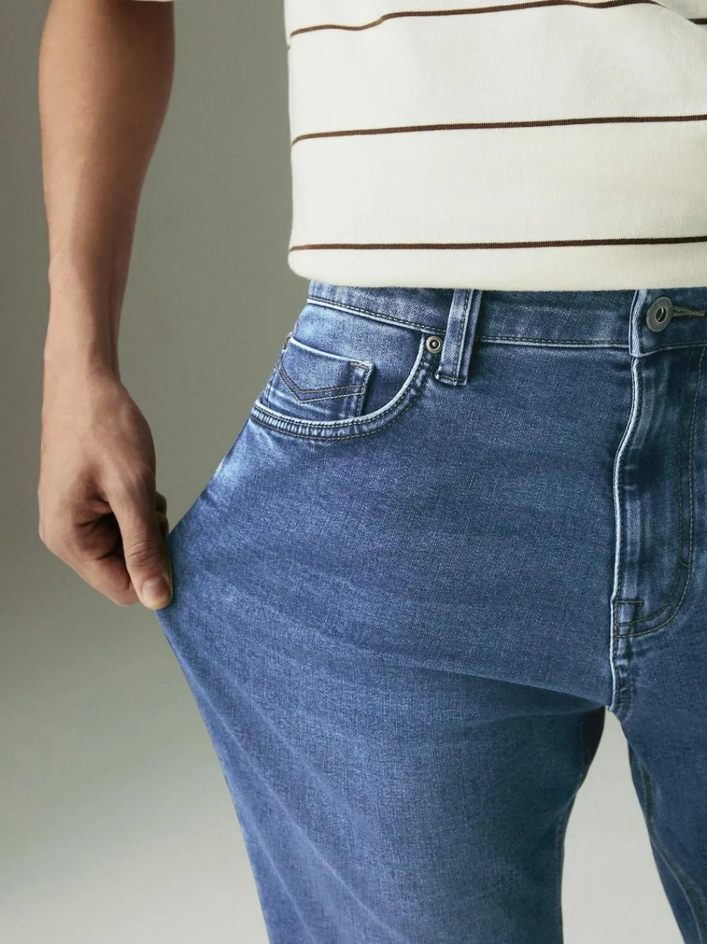 Next Blue Mid Slim Fit Motionflex Jeans^ Jeans|Jeans