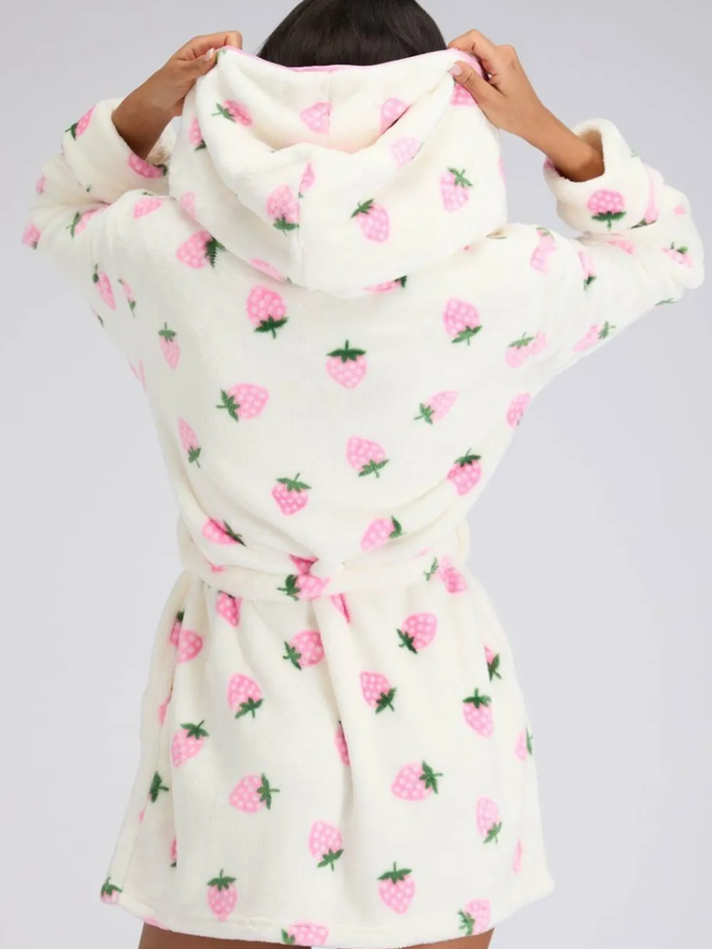 Boux Avenue White Fluffy Strawberry Short Dressing Gown^Women Bathrobes