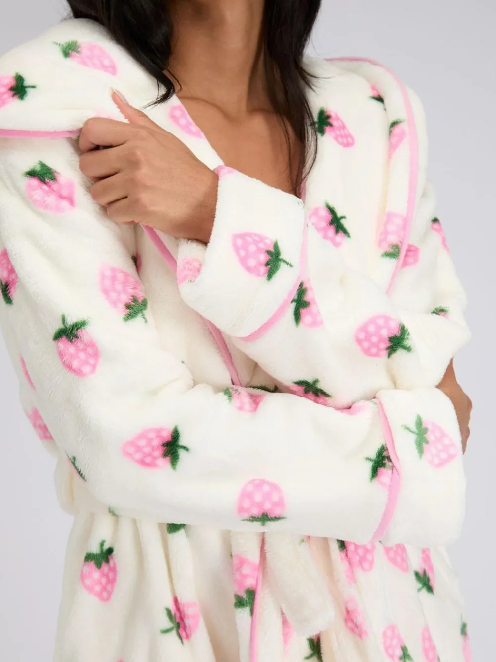 Boux Avenue White Fluffy Strawberry Short Dressing Gown^Women Bathrobes