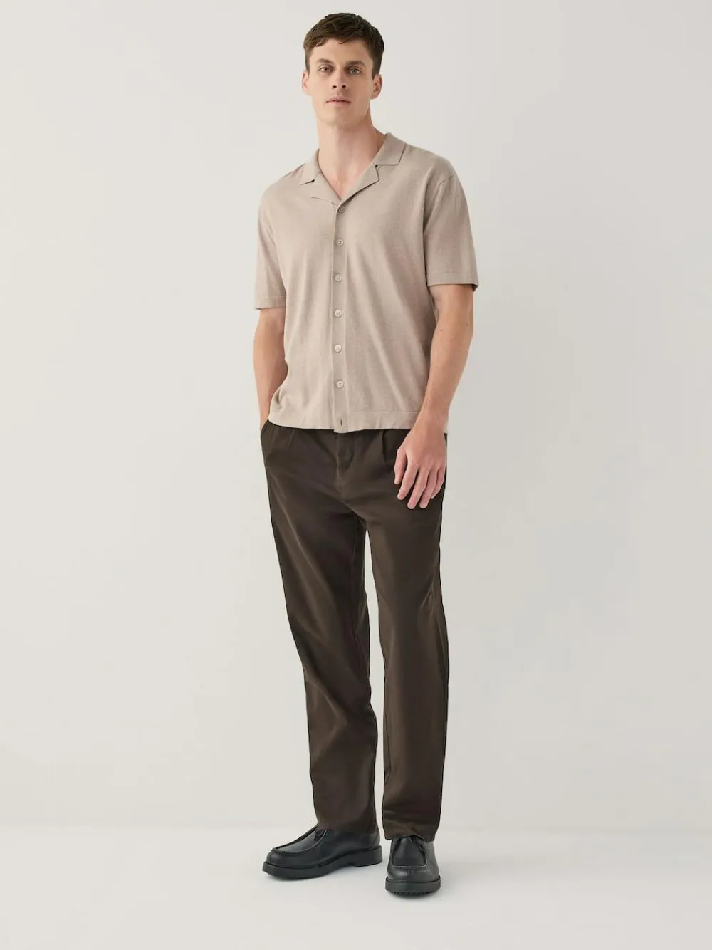 Discount Next Regular Tapered Fit Single Pleated Stretch Chinos Trousers Brown