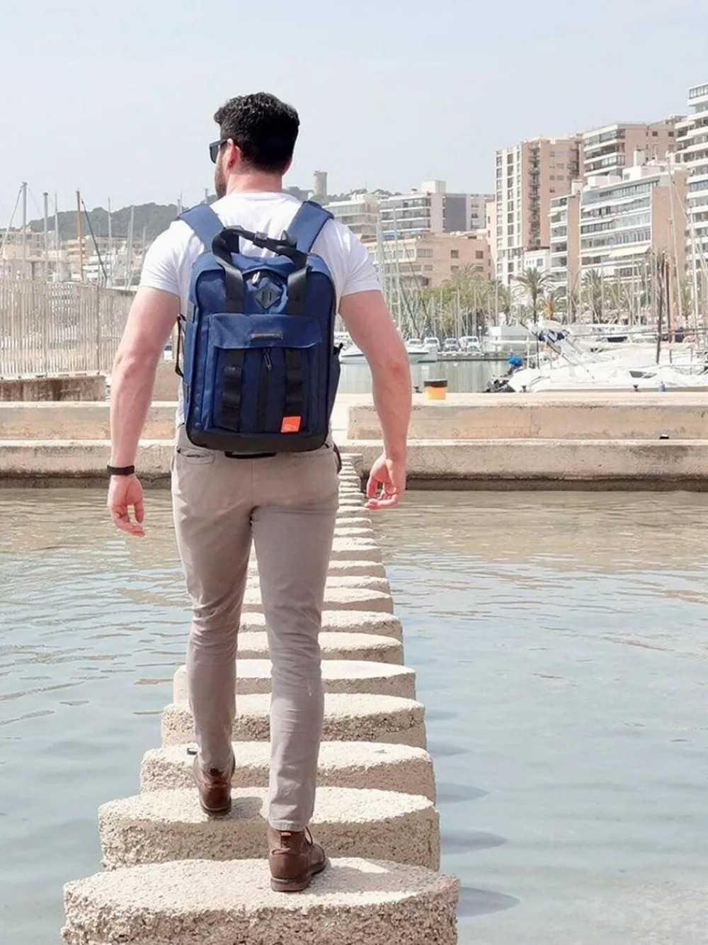 Discount Cabin Max Blue Memphis 24 Litre 40cm Travel Backpack