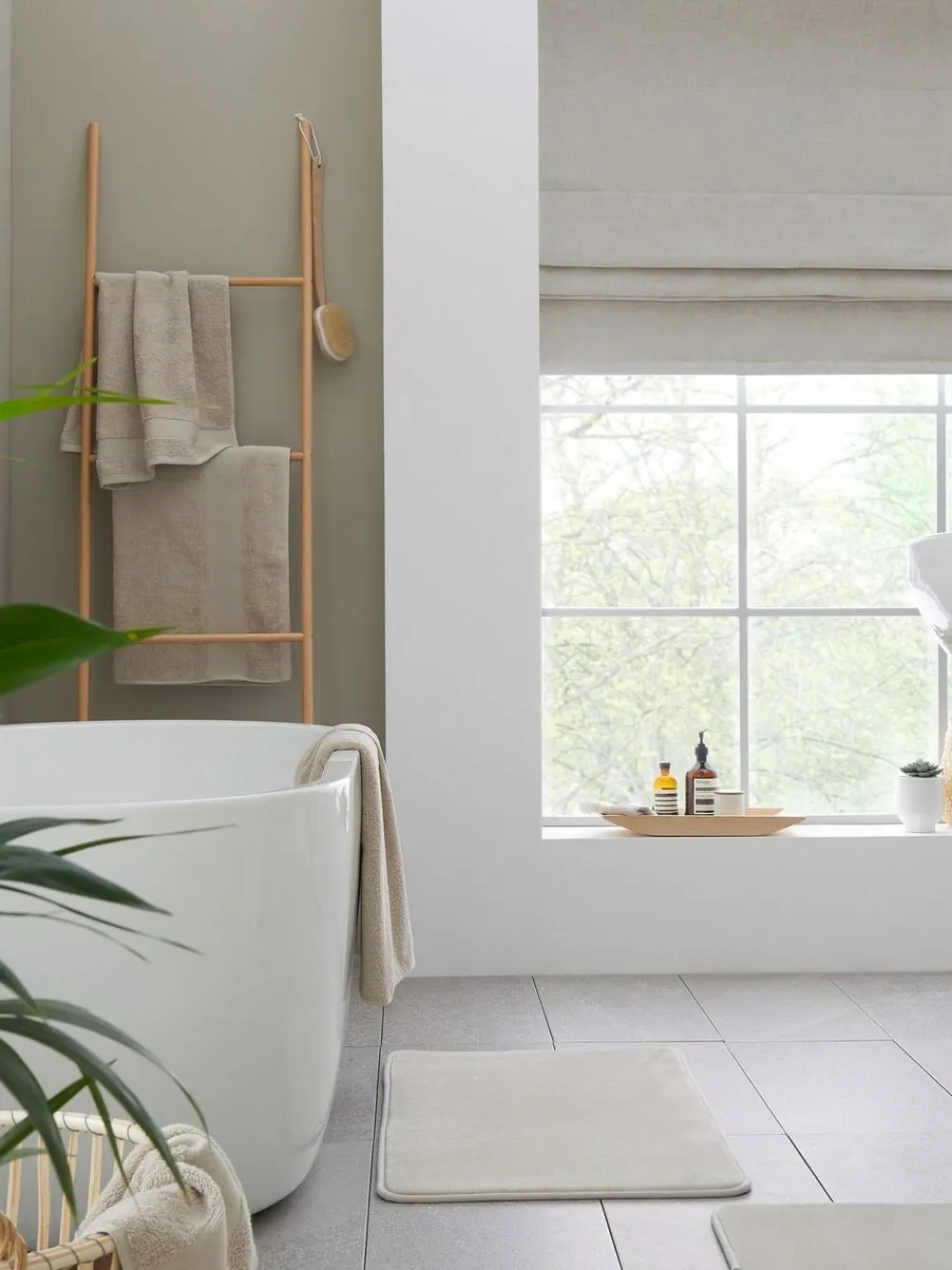 Catherine Lansfield 6 Piece Anti-Bacterial Towel Bales^ Towels & Bathmats