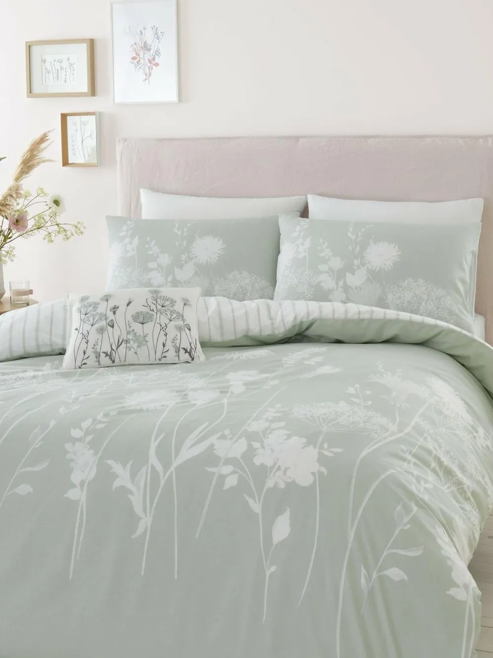 Catherine Lansfield Green/White Meadowsweet Floral Reversible Duvet Cover Set^ Branded Bedlinen|Bedsets & Duvet Covers