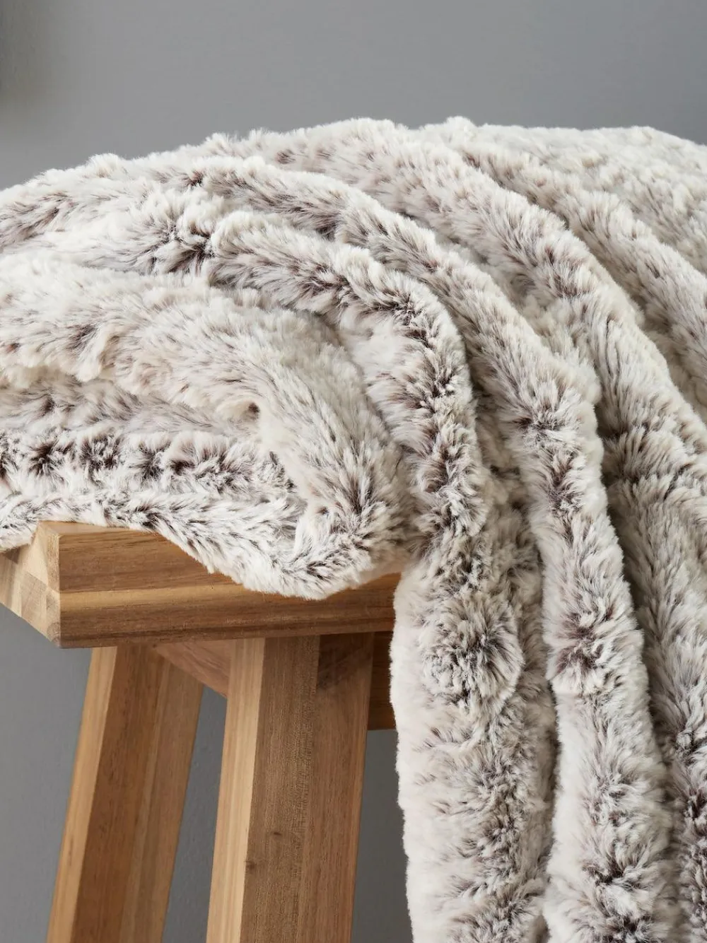 Catherine Lansfield Grey Wolf Faux Fur Blanket Throw^ Cushions & Throws
