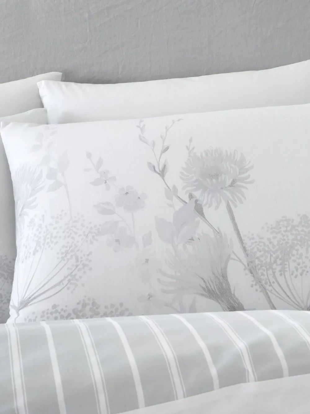 Catherine Lansfield Grey/White Meadowsweet Floral Reversible Duvet Cover Set