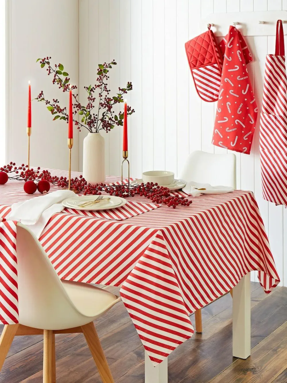 Online Catherine Lansfield Red Christmas Candy Cane 100% Cotton Table Cloth