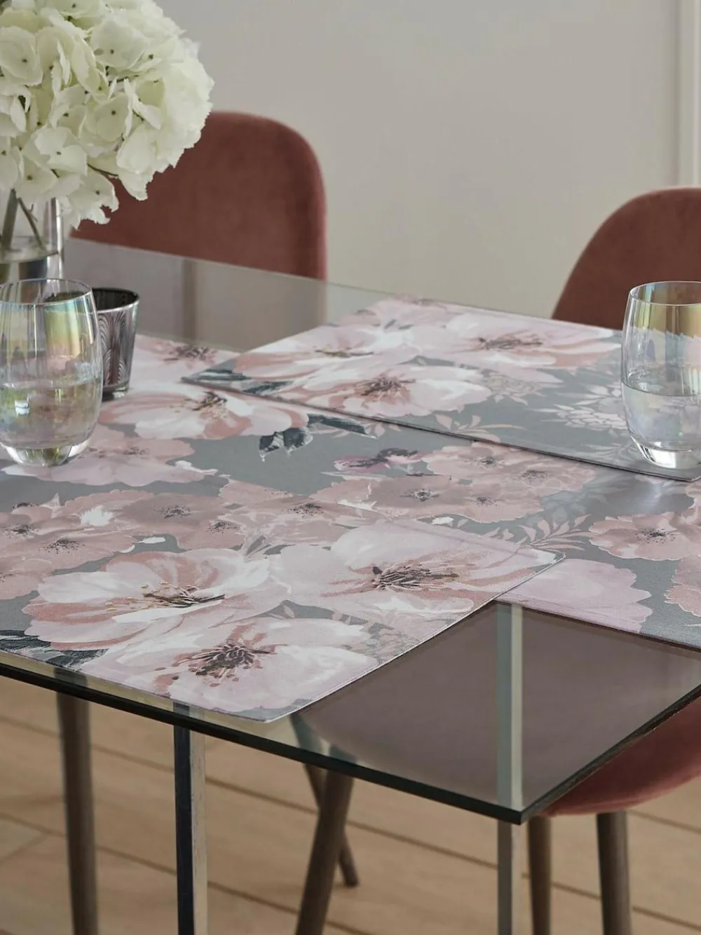 Discount Catherine Lansfield Set of 2 Grey Dramatic Floral Wipeable 100% Cotton Placemats