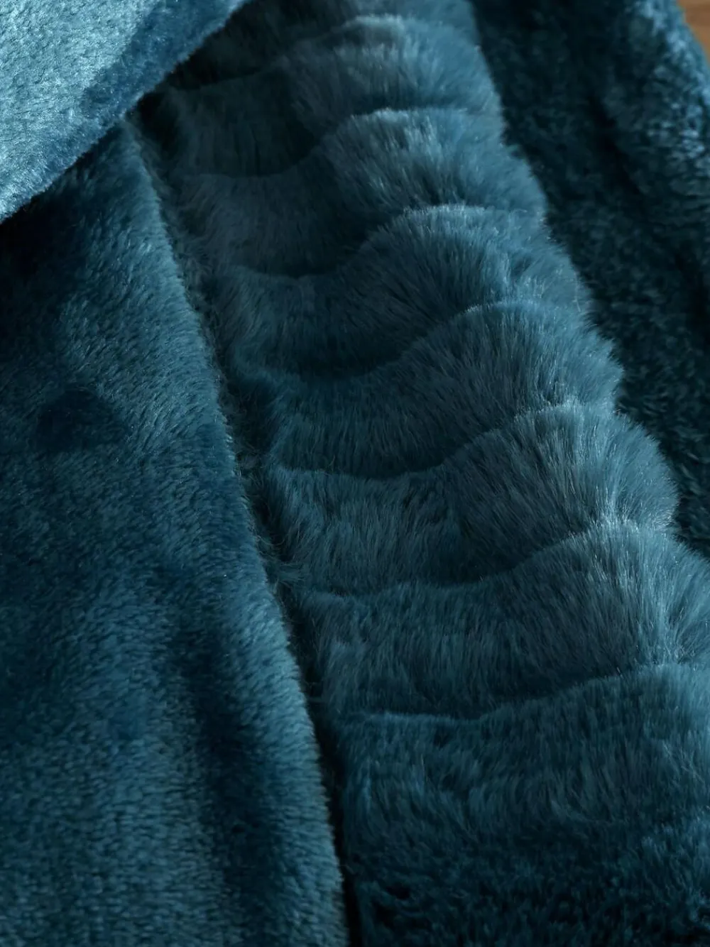 Catherine Lansfield Teal Blue Velvet And Faux Fur Soft and Cosy Throw^ Cushions & Throws
