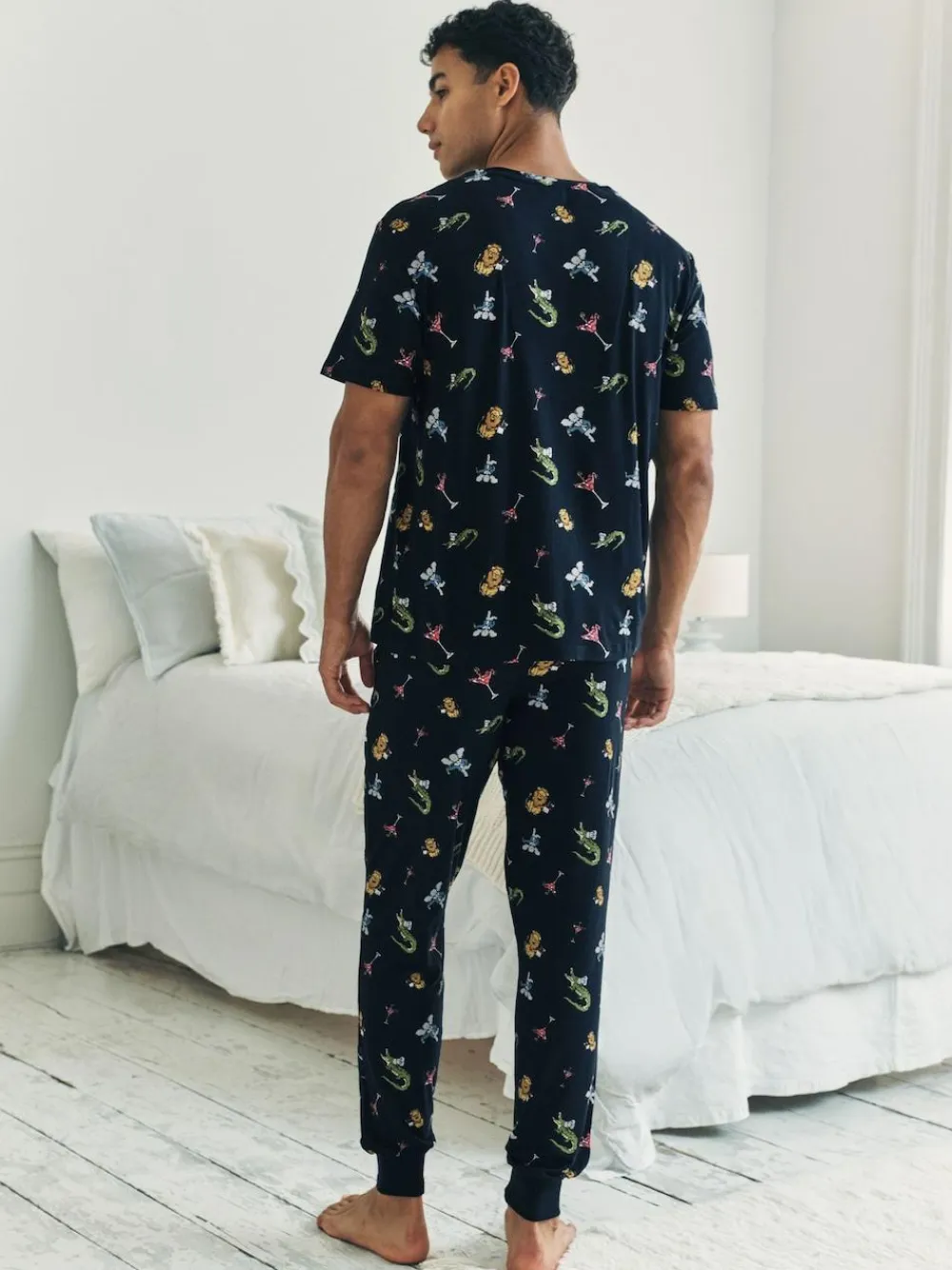 Online Chelsea Peers Blue Wild Dining Print Pyjamas Set