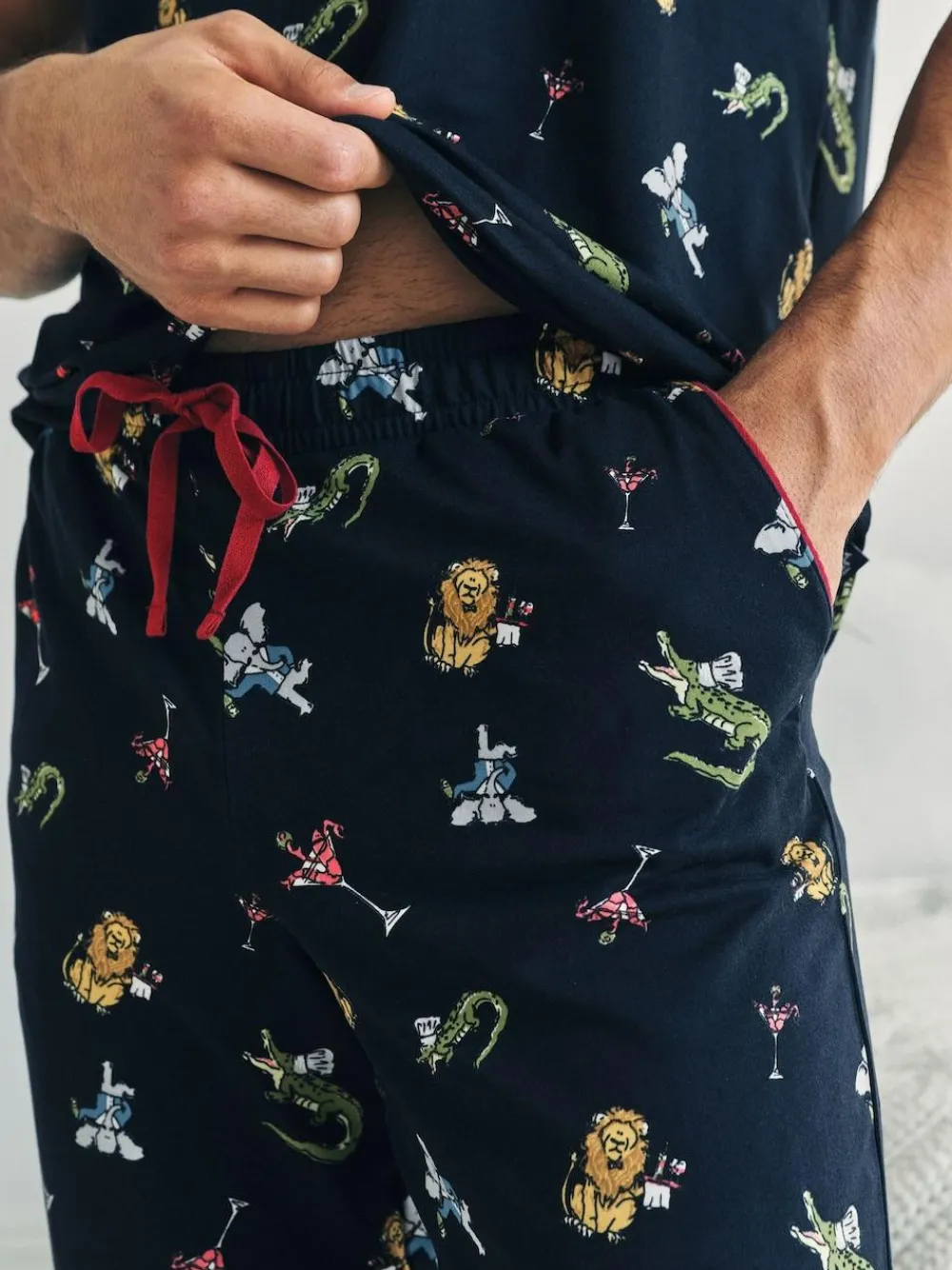 Online Chelsea Peers Blue Wild Dining Print Pyjamas Set