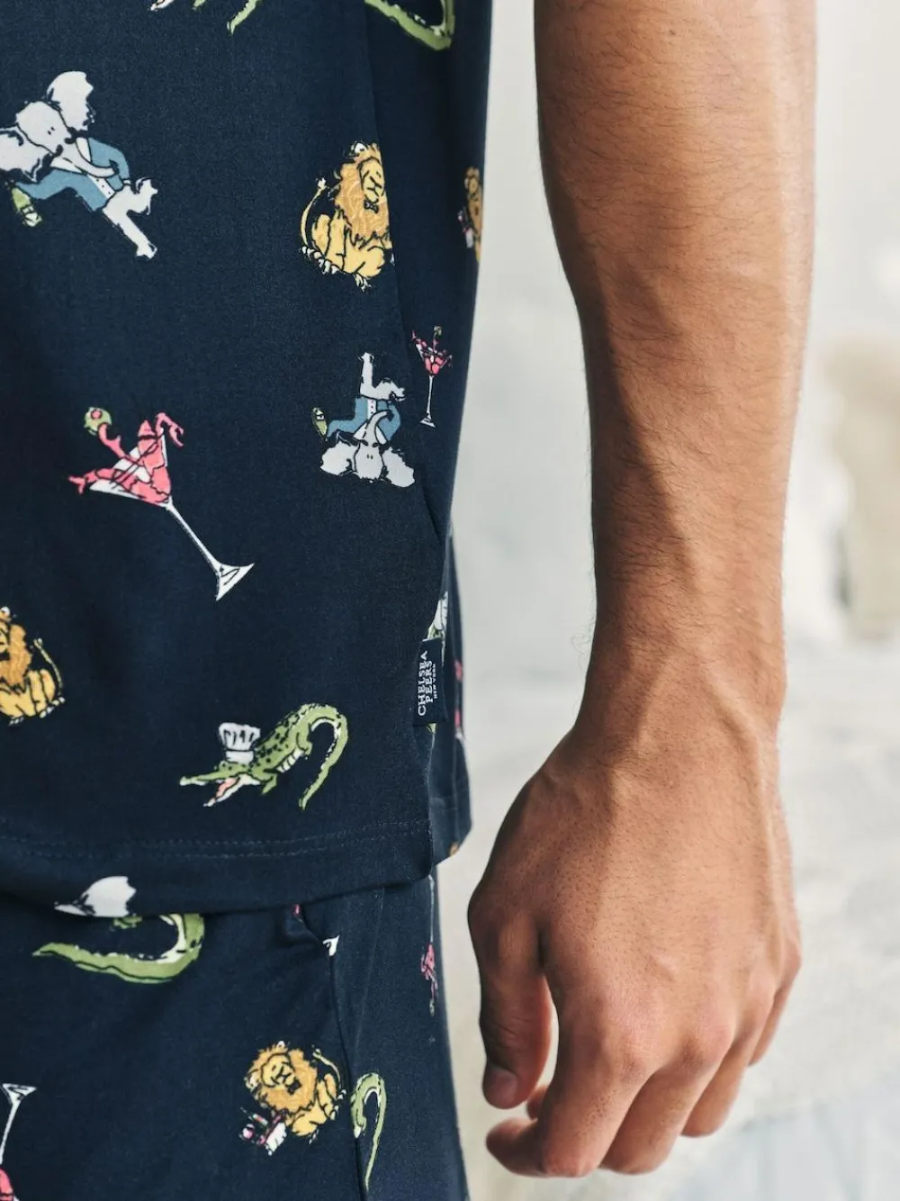 Online Chelsea Peers Blue Wild Dining Print Pyjamas Set