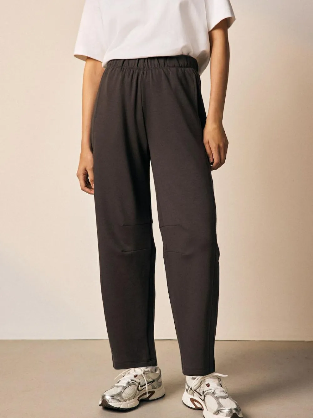 Online Next Premium Heavyweight Slinky Barrel Leg Joggers Chocolate Brown