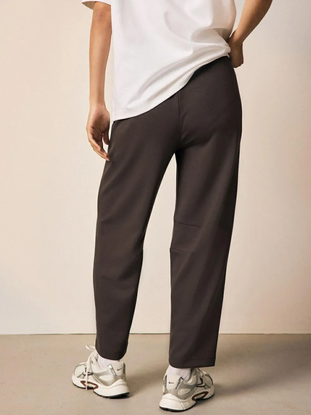 Online Next Premium Heavyweight Slinky Barrel Leg Joggers Chocolate Brown