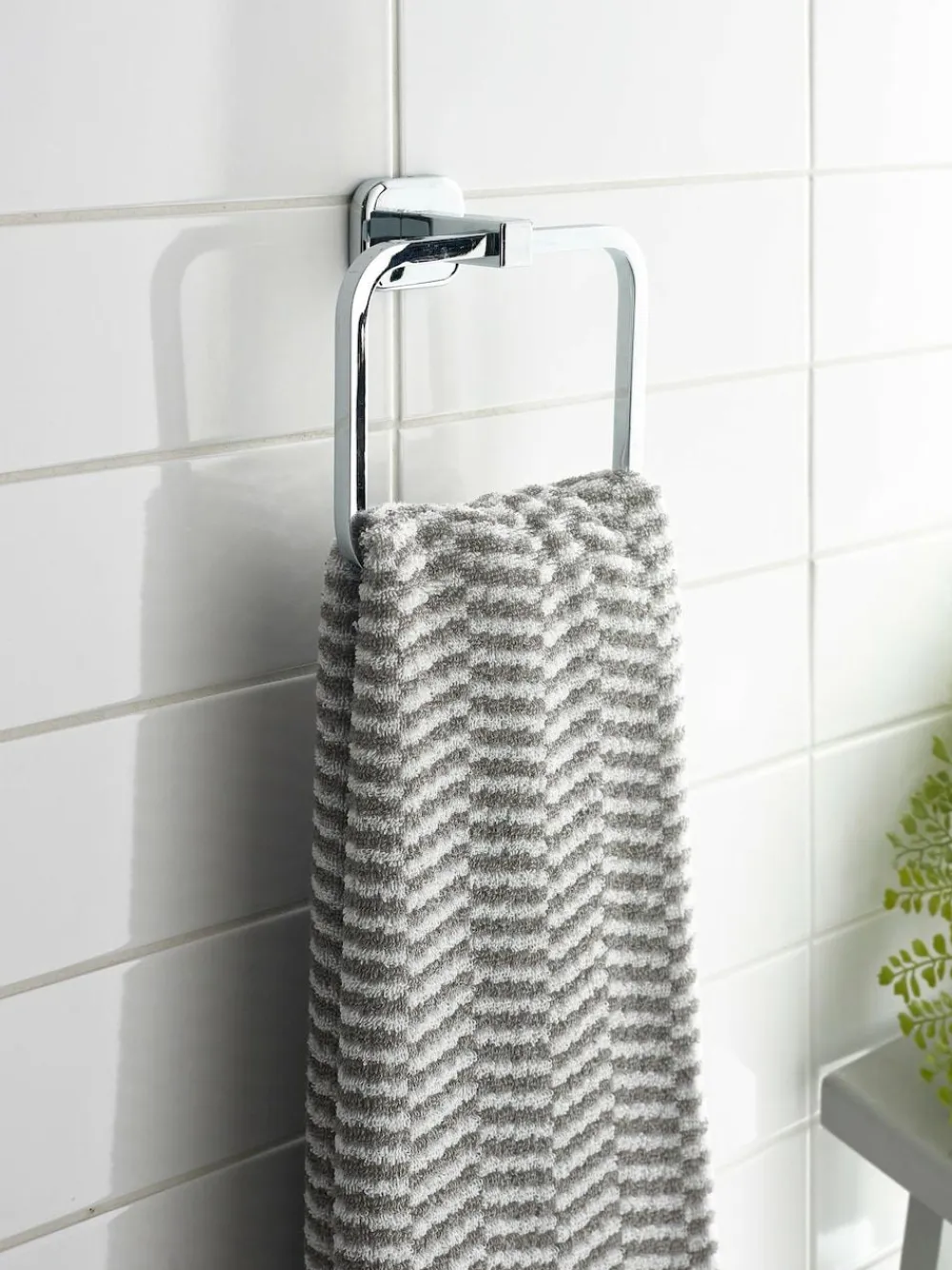 Next Garda Ring^ Bathroom Accessories