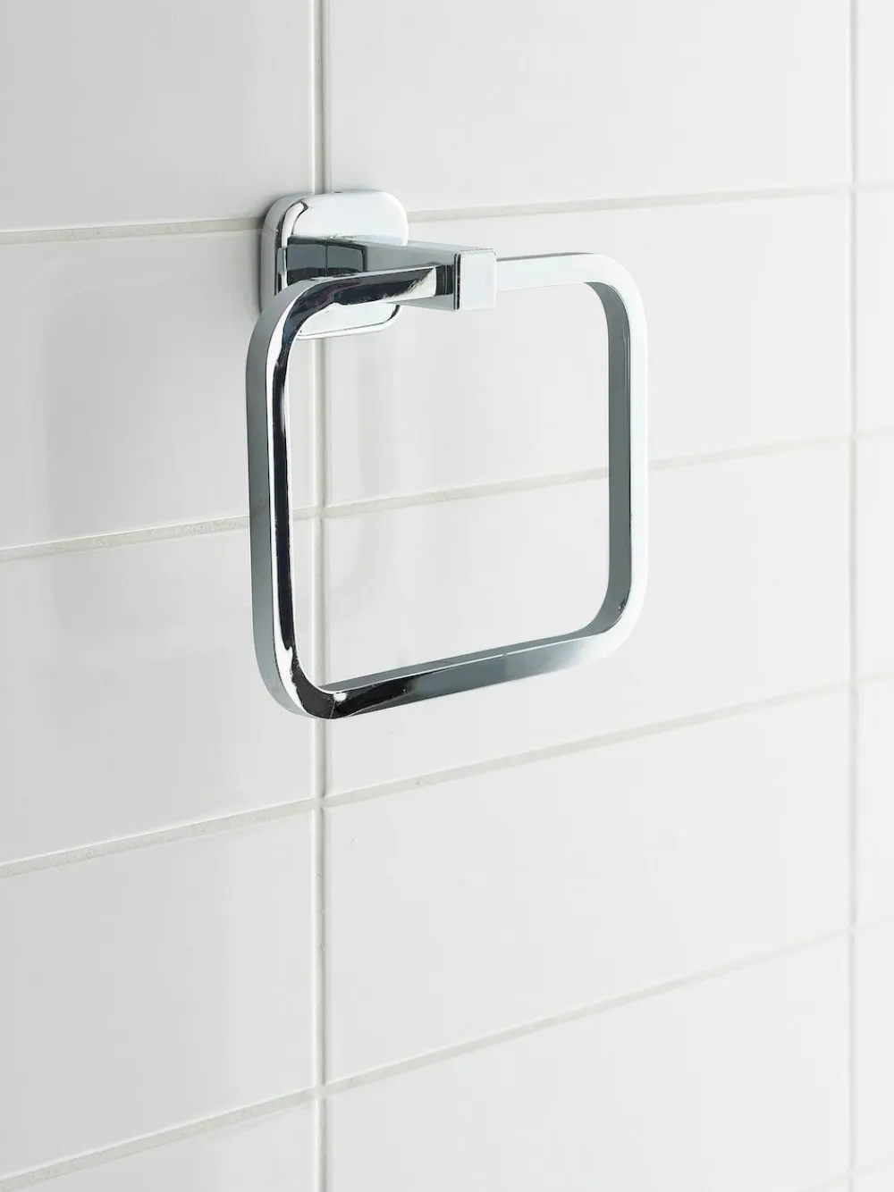 Next Garda Ring^ Bathroom Accessories