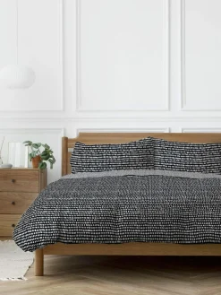 Clearance Copenhagen Home Black Arri Duvet Cover and Pillowcase Set