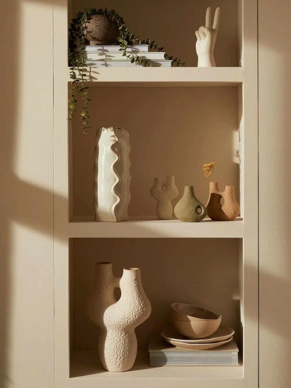 New Next Cream Peace Hand Ornaments Sculpture