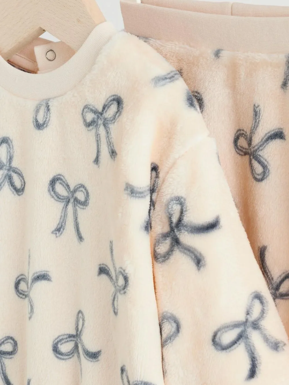 Clearance Next Cream/Grey Soft Velour Bow Print Jumper and Trousers Set (0mths-2yrs)