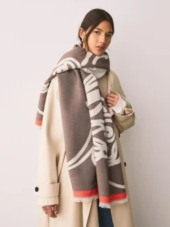 Hot Next Ecru Hamish the Highland Cow Midweight Scarf