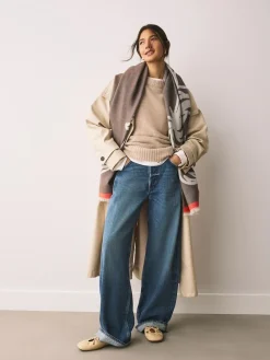 Hot Next Ecru Hamish the Highland Cow Midweight Scarf