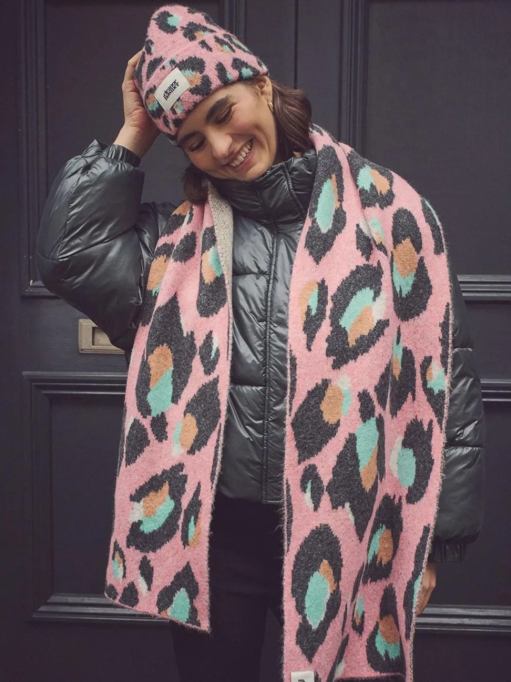 Hot Eleanor Bowmer x Next Chunky Scarf