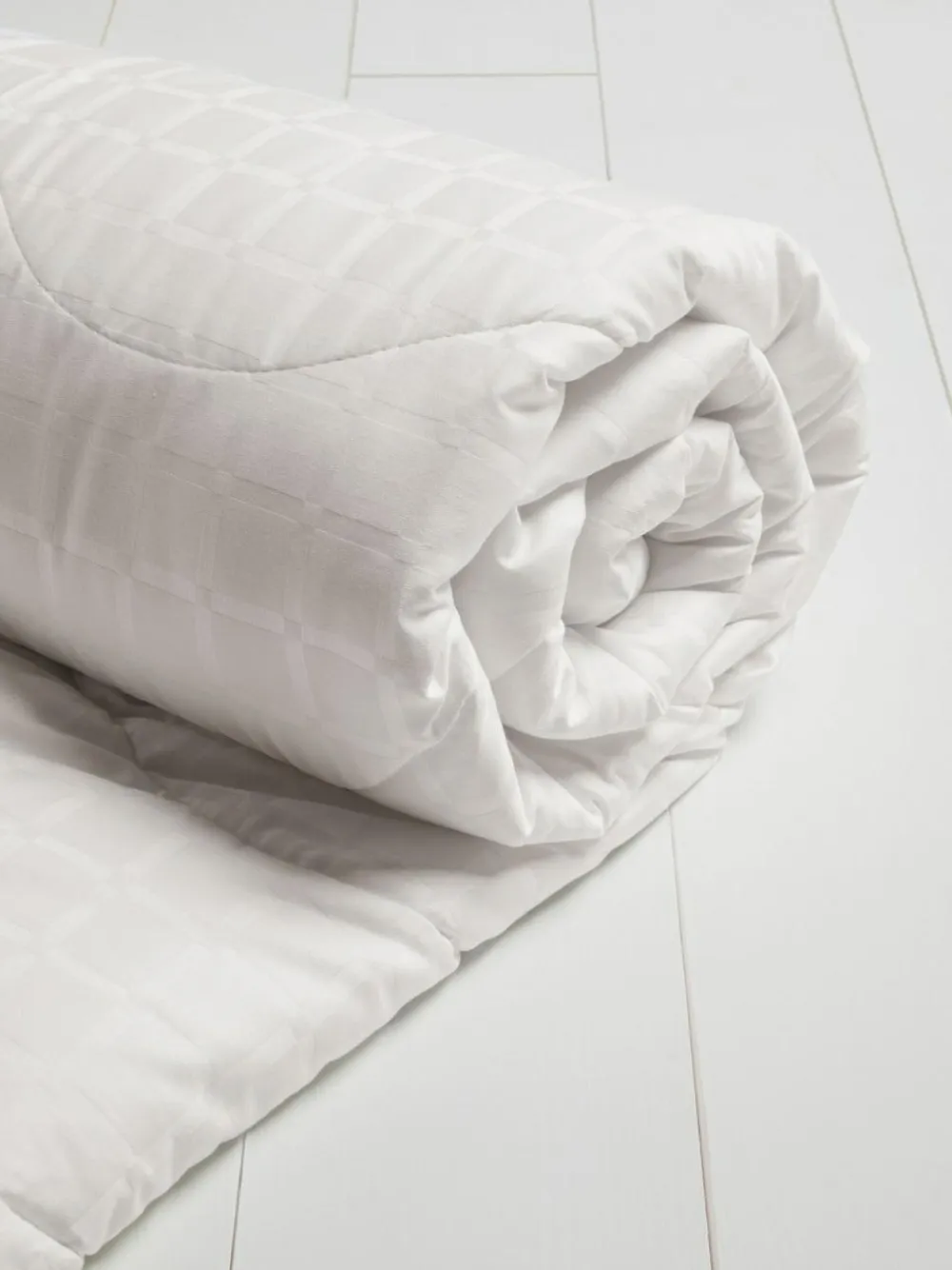 Online Next Feels Like Down 4.5 Tog Duvet