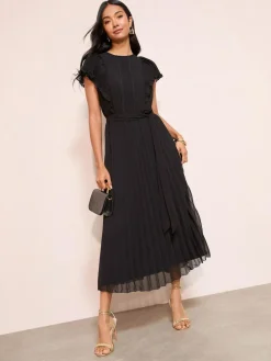Friends Like These Black Curve Chiffon Pleated Lace Insert Midi Dress^Women Occasionwear|Occasion Dresses