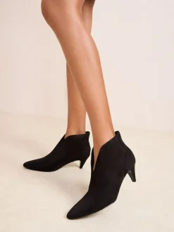 Hot Friends Like These Standard fit Formal Mid Heel Shoe Boots Black Faux Suede