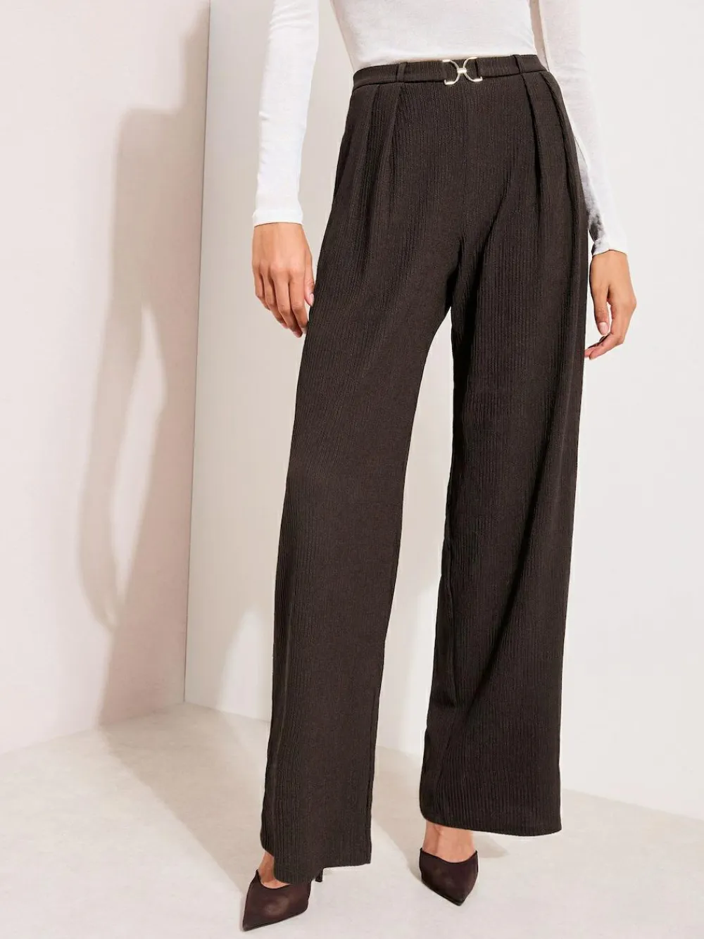 Friends Like These Petite Crinkle Jersey Wide Leg Trousers with Buckle Front^Women Pants