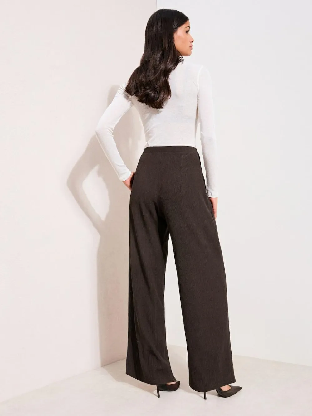 Friends Like These Petite Crinkle Jersey Wide Leg Trousers with Buckle Front^Women Pants