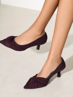 Clearance Friends Like These Standard Fit Twist Detail Kitten Heel Faux Suede Courts Burgundy Red