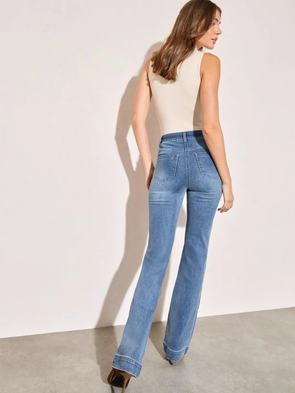 Friends Like These Mid Blue High Waist Pocket Flare Jeans^Women Jeans|Jeans