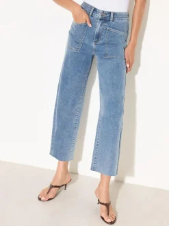 Clearance Friends Like These Petite Wide Leg Cropped Jeans Mid Wash