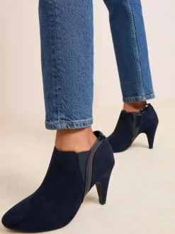Outlet Friends Like These Standard fit Mid Heel Mix Material Ankle Boots Navy