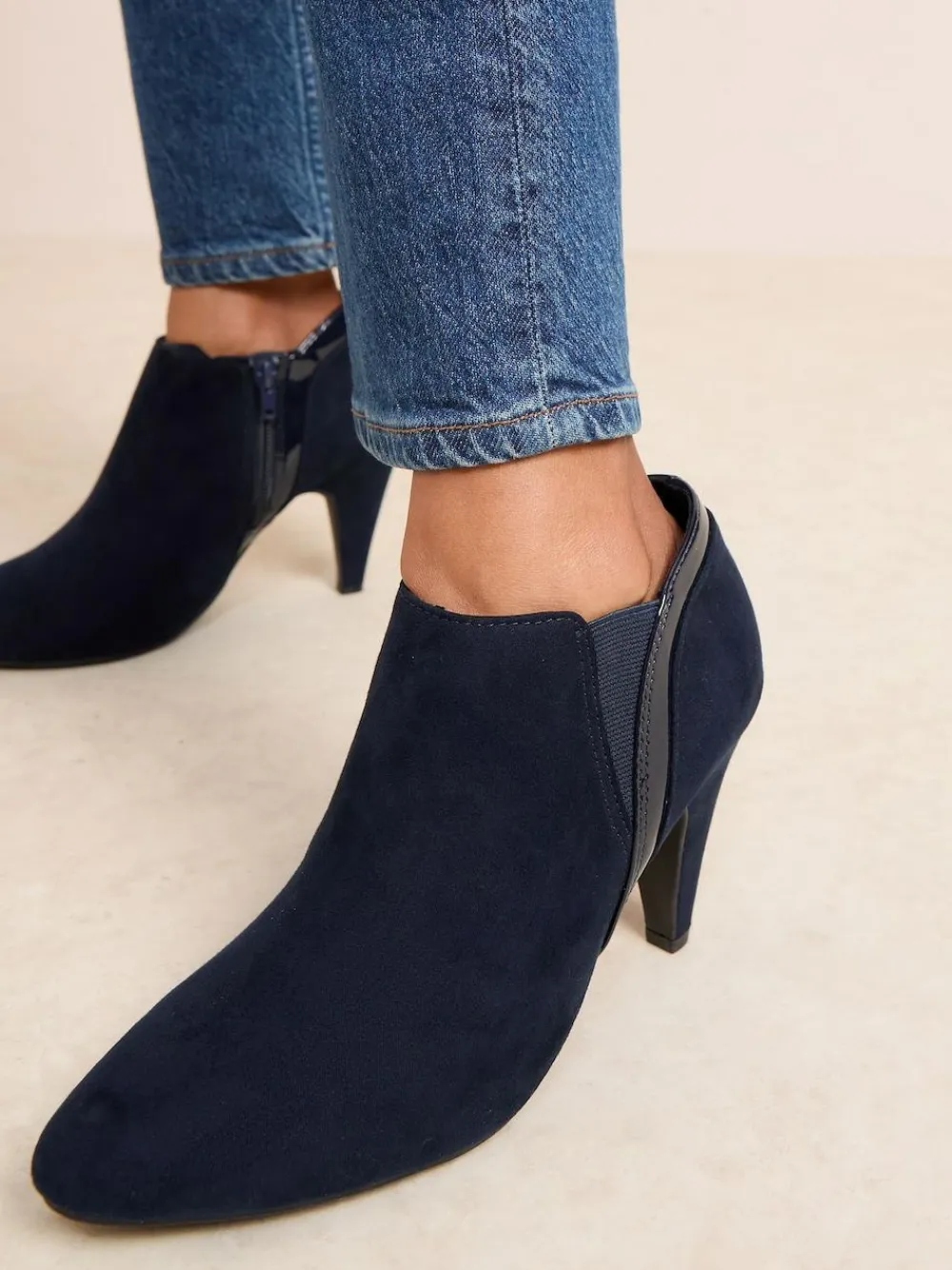 Outlet Friends Like These Standard fit Mid Heel Mix Material Ankle Boots Navy