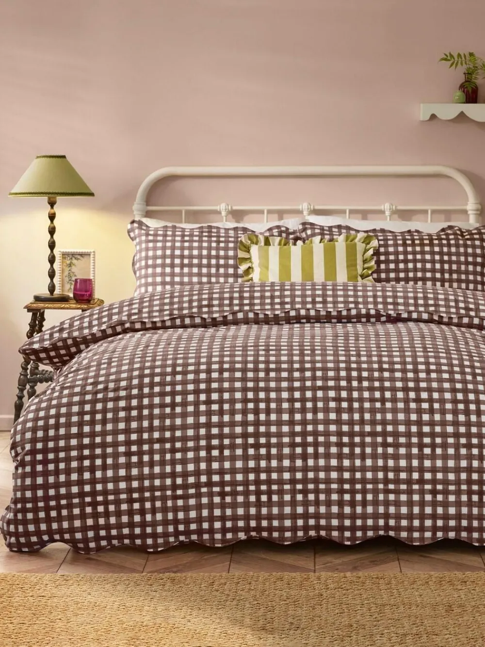 Furn Chocolate Scalloped Edge Gingham Duvet Set^ Branded Bedlinen
