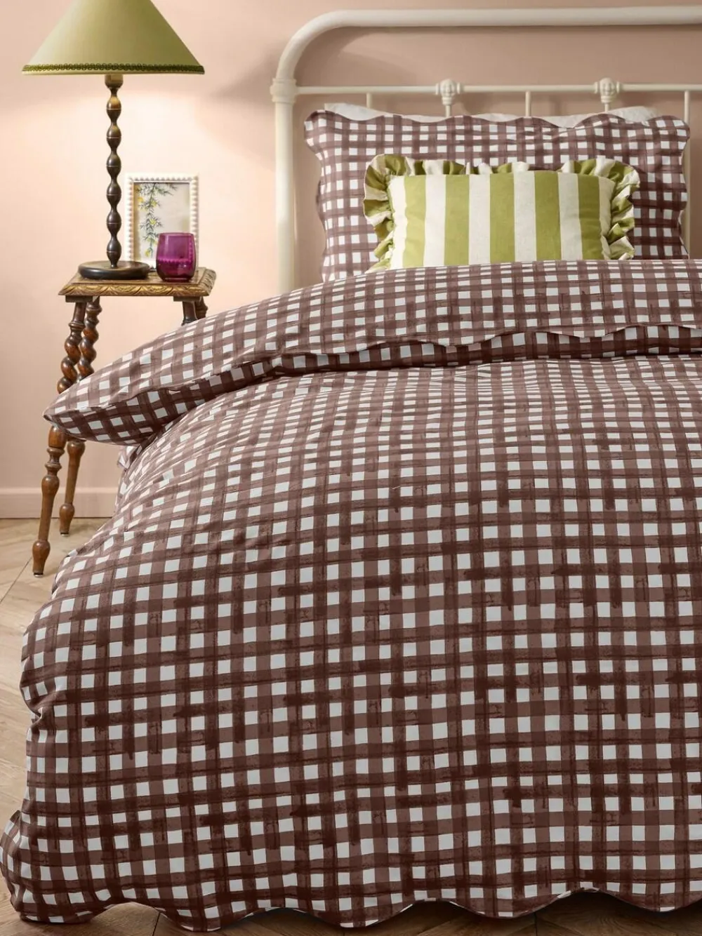 Furn Chocolate Scalloped Edge Gingham Duvet Set^ Branded Bedlinen