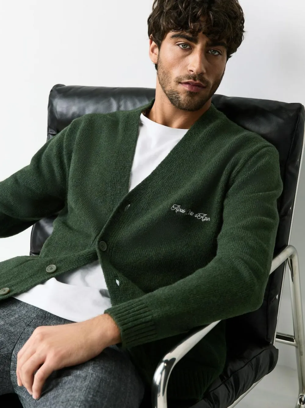 Next Regular Fit Embroidered Chest Motif Cardigan^ Knitwear|Knitwear