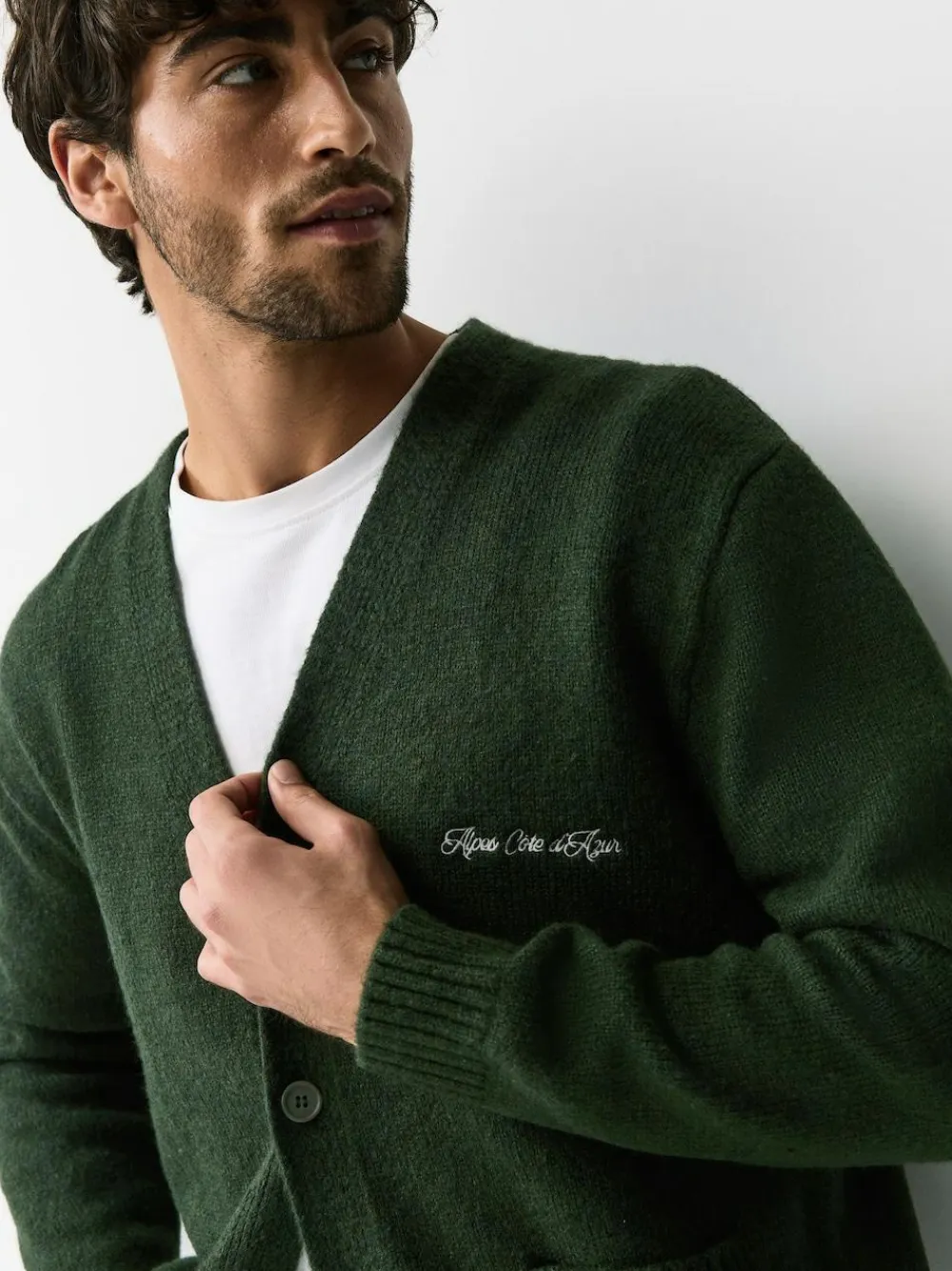 Next Regular Fit Embroidered Chest Motif Cardigan^ Knitwear|Knitwear