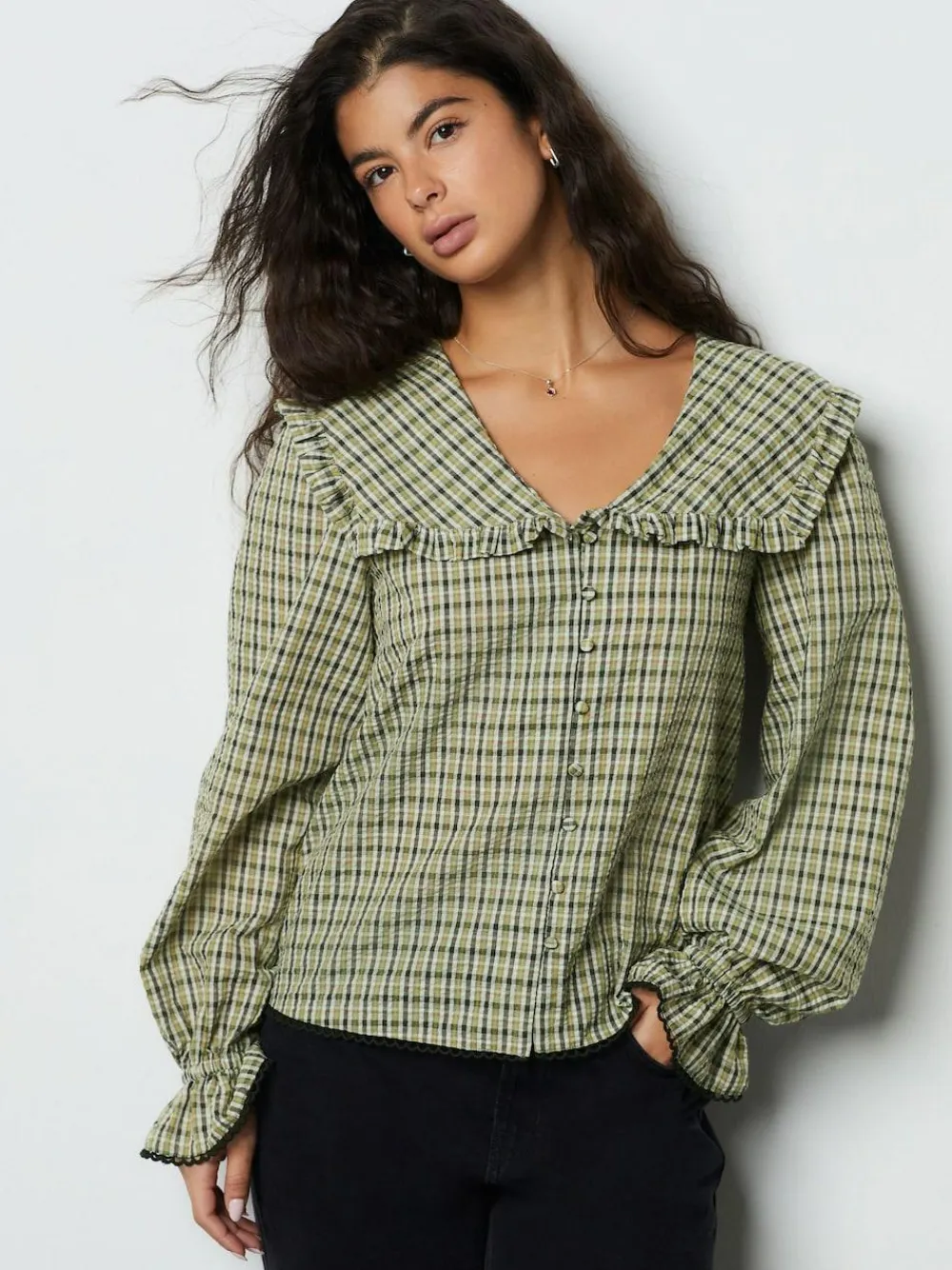 Best Next Oversized Collar Long Sleeve Blouse Green/Black Check